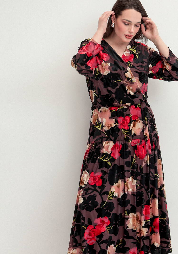 Платье с цветочным принтом на поясе шир.  750, рис. 7