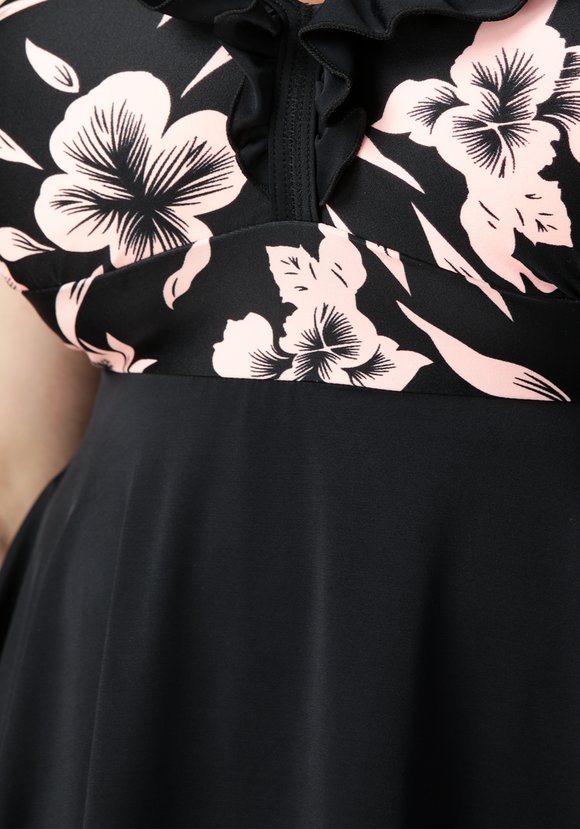 Купальник раздельный: шорты + топ шир.  580, рис. 23