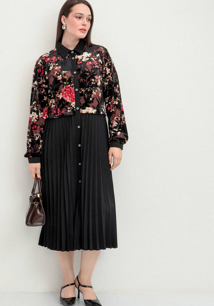 Платье с отрезной кокеткой и юбкой плиссе шир.  750, рис. 1