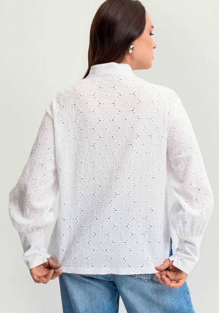 Блуза из шитья с жемчужными пуговицами шир.  750, рис. 26