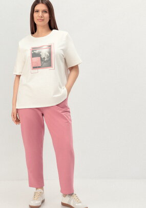 Комплект брючный с принтом на футболке