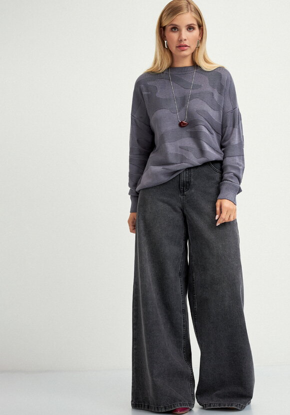 Джемпер с 3D-рисунком шир.  580, рис. 16