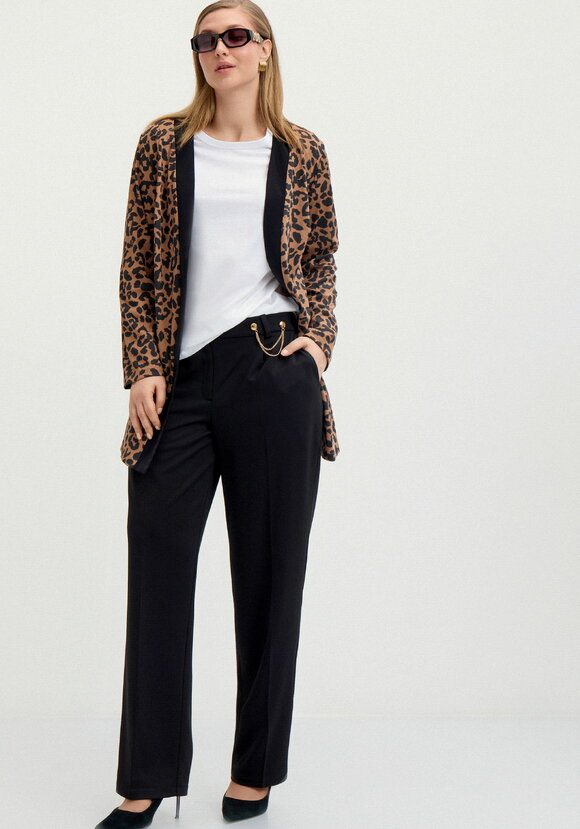 Брюки прямые с дeкором шир.  580, рис. 15