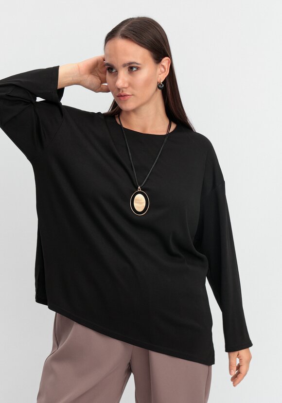 Лонгслив с асимметричным низом шир.  580, рис. 7