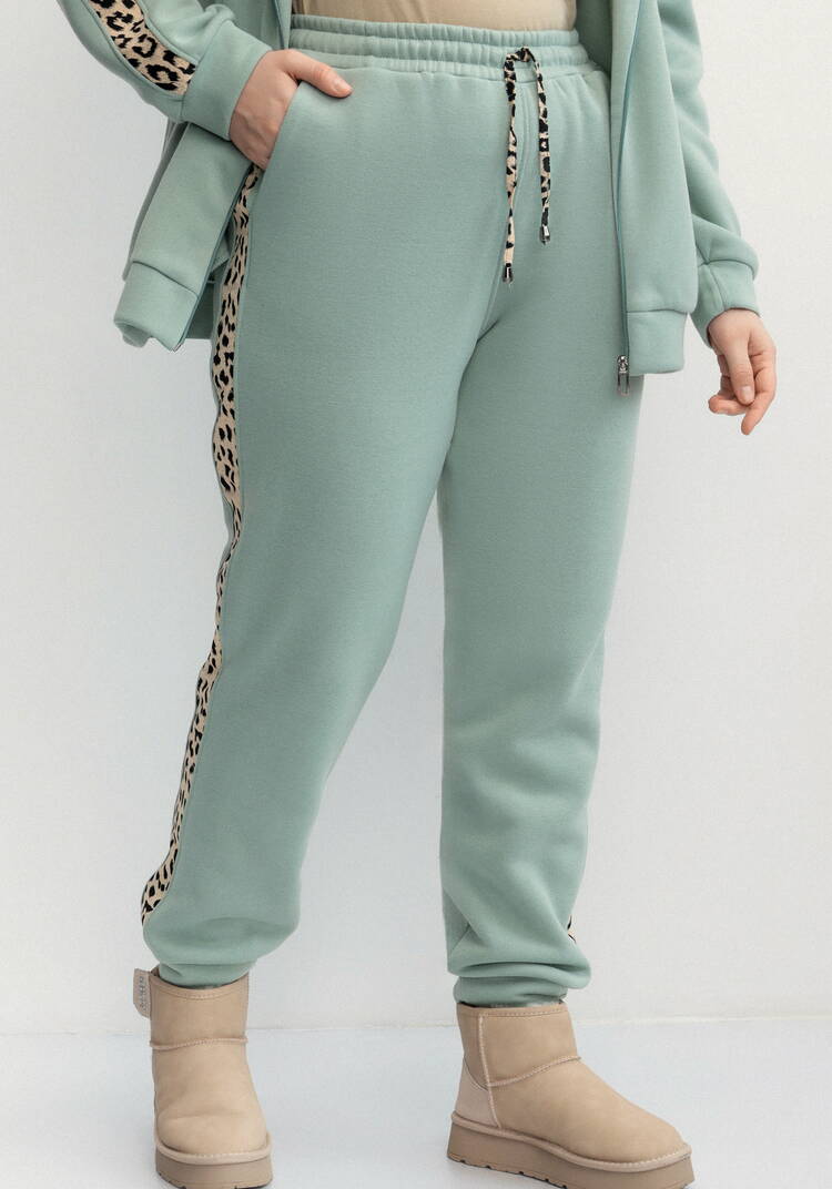 Брюки с леопардовыми лампасами шир.  750, рис. 38