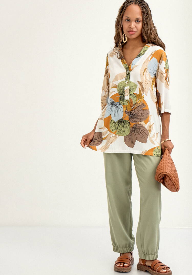 Блуза из штапеля с тропическим принтом шир.  750, рис. 15