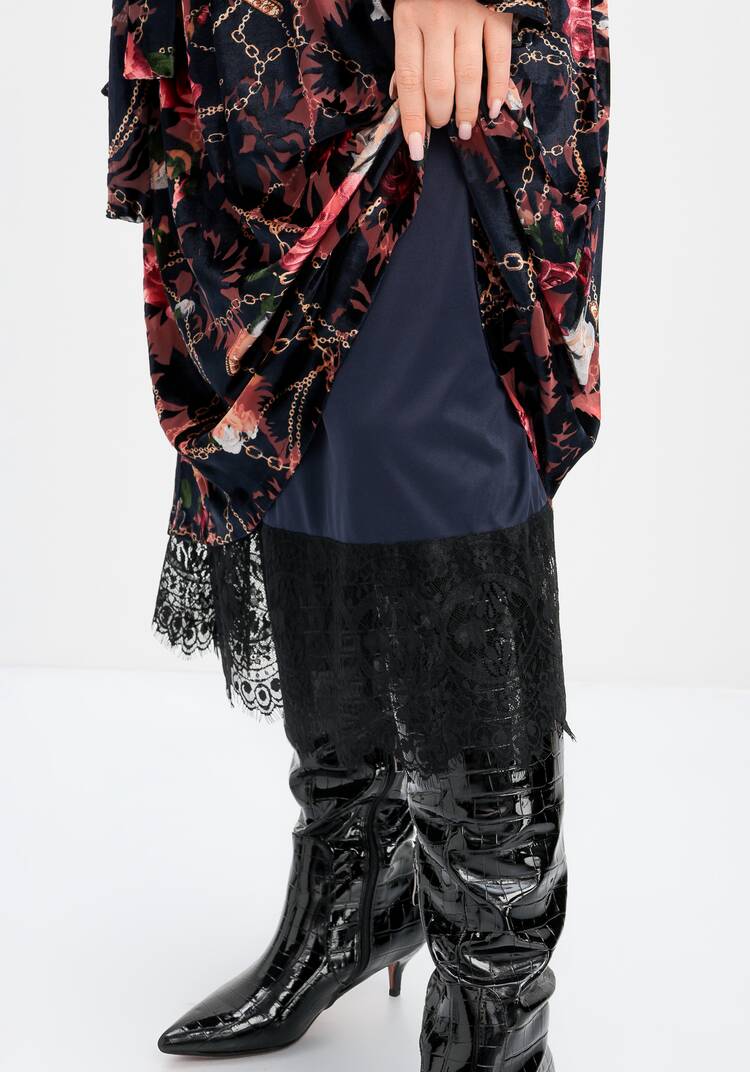 Платье с цветочным принтом из креш бархата шир.  750, рис. 17