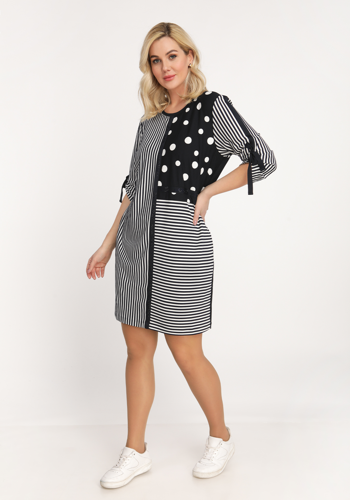 Платье-туника с декоративными лентами