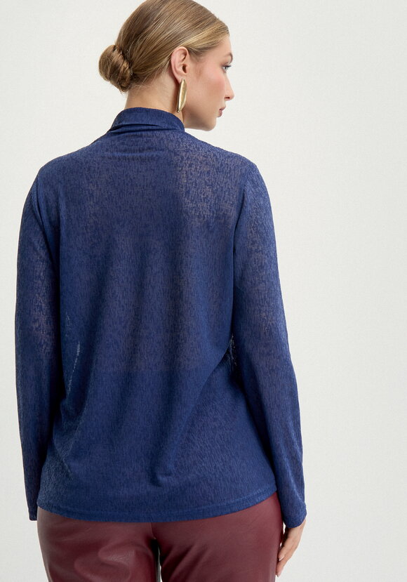 Водолазка из фактурного трикотажа шир.  580, рис. 8