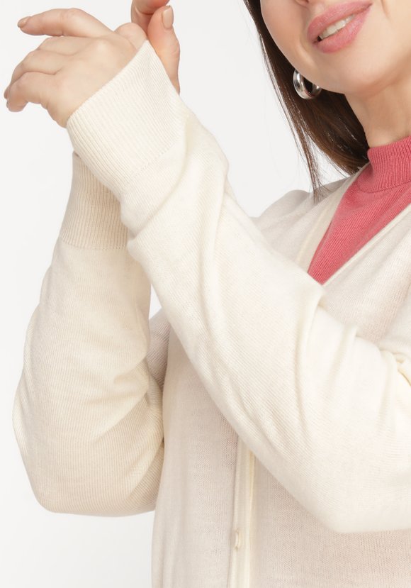 Кардиган с V-образным вырезом шир.  580, рис. 13