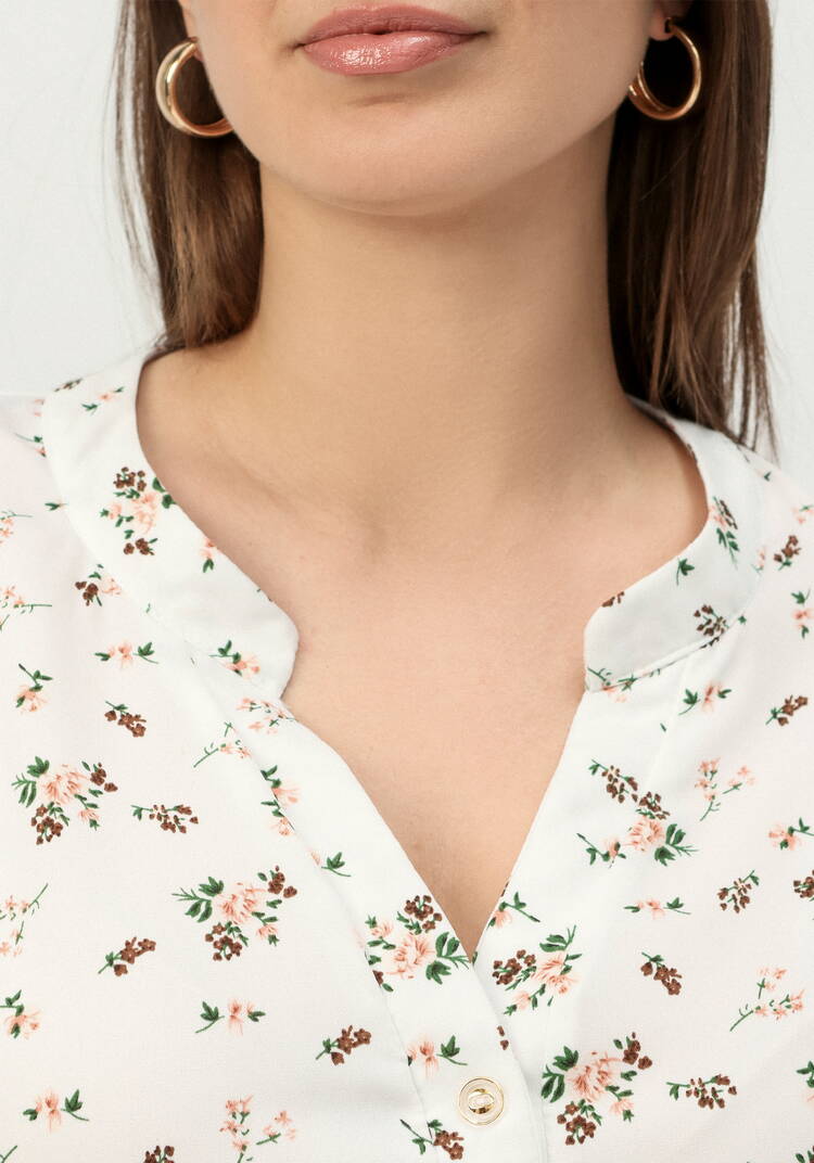 Блуза на пуговицах и разрезами по бокам шир.  750, рис. 6