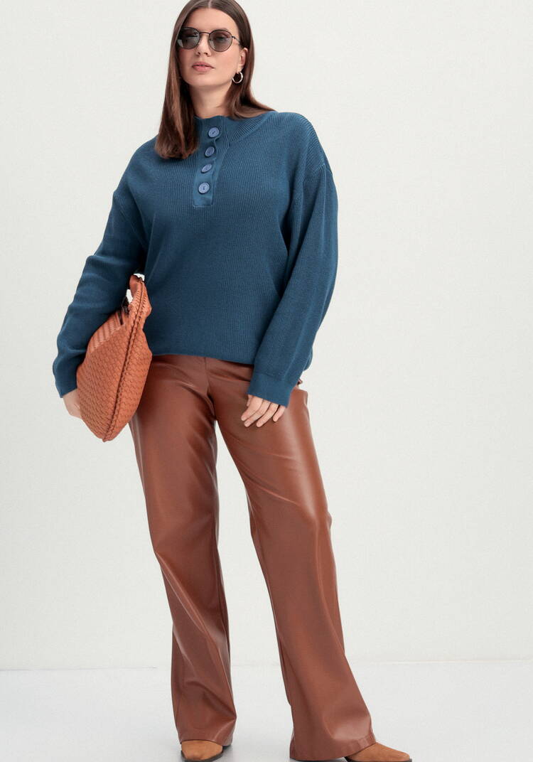 Джемпер со стойкой на пуговицах шир.  750, рис. 10